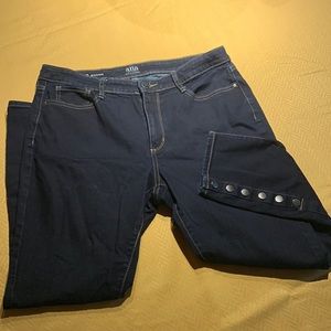 A.n.a dark denim jegging